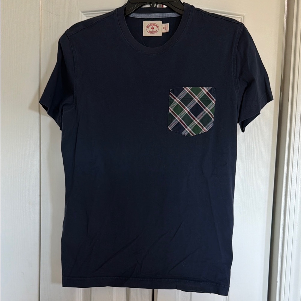 Brooks Brothers Men's Navy T-Shirt With Plaid Chest Pocket